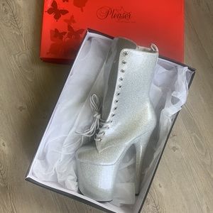 Pleaser Flamingo1040 Silver